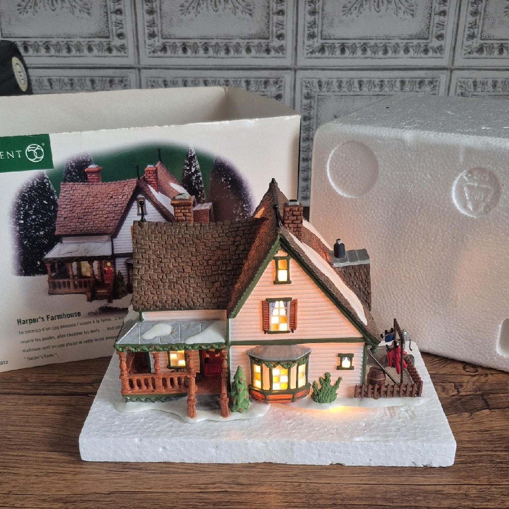 Department 56 Harper's Farmhouse
